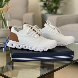 Women's White Jogger Running Shoe Sneaker Nautical NEW SIZE 7